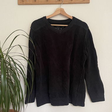 Pull noir