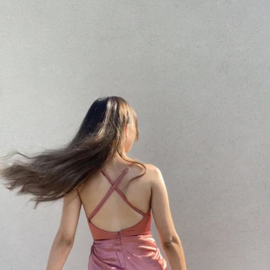 Kleid aus Satin