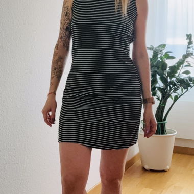 Sommerkleid Schwarz-weiss 