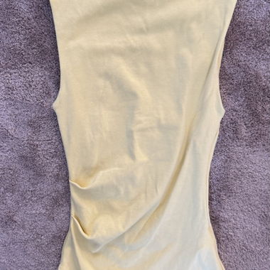 top butteryellow asimmetrico