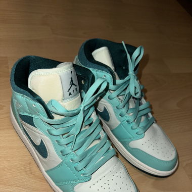 Nike Jordan 1 High