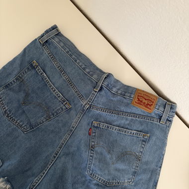 Levi's High Waisted Mom Shorts