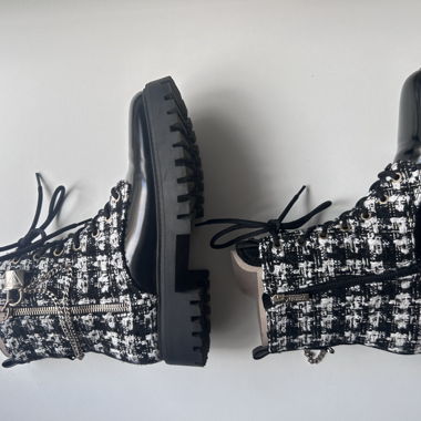 Guess Lace-Up Boots