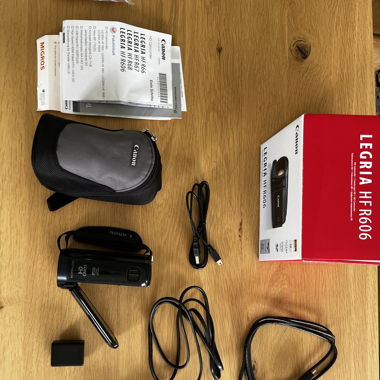 Canon Legria HF R606
