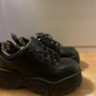 Sneaker Eytys Angel platform chunky neri stringati