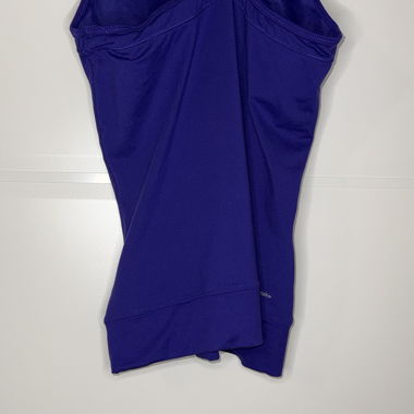 Top sportivo adidas viola con spalline sottili