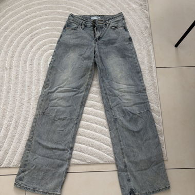 Weite Fashion Nova Jeans