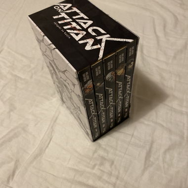 Attack on Titan 1-5