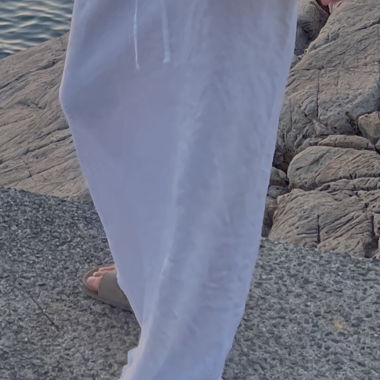 Gonna lunga bianca in lino con vita elasticizzata