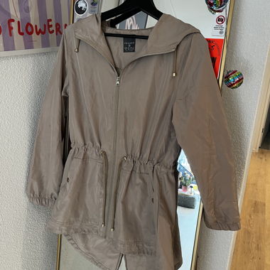 Leichte Primark-Parka