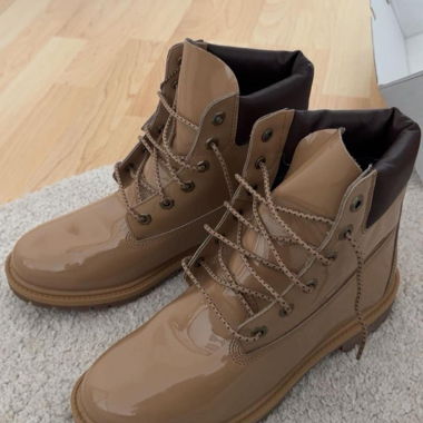 Bottes Timberland vernis beige