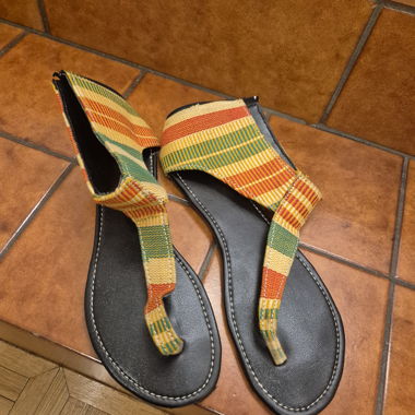 Sandales ethniques
