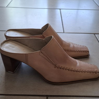 Mule in pelle Janet D.