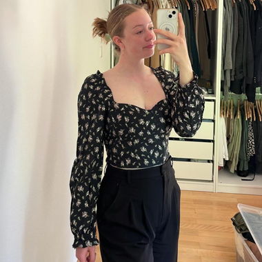 Floral linen top