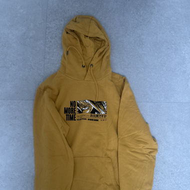 Sweats à capuche / type anime 
