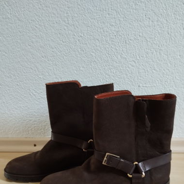Dark brown boots