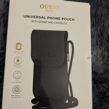 Pochette universelle pour téléphone Guess