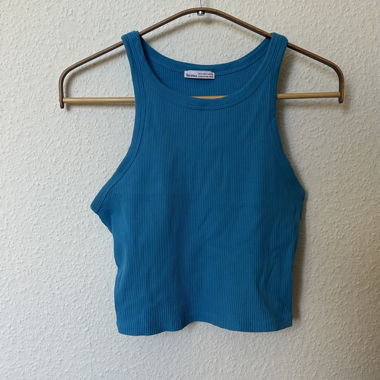 blaues kurzes Tanktop