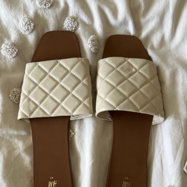 Flache Schuhe