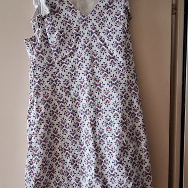 Cortefiel Blumen-Kleid
