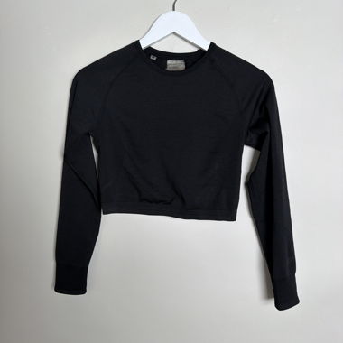 MyProtein Crop Long Sleeve Top
