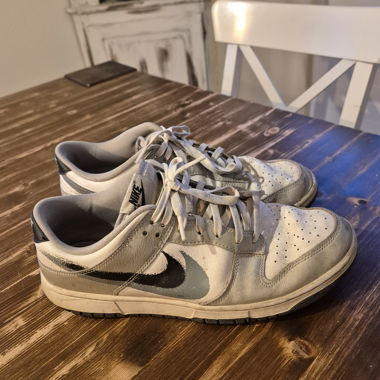Nike Dunk Low Stencil Swoosh rare