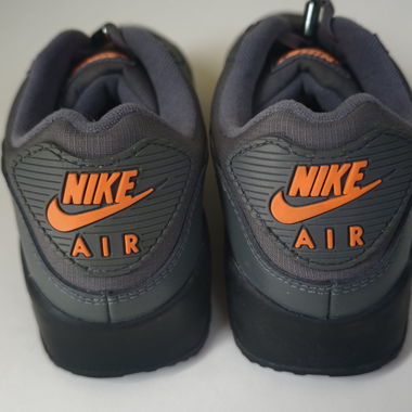 Nike Air Max 90 Taille 42,5 (portées 1 fois), comme neu