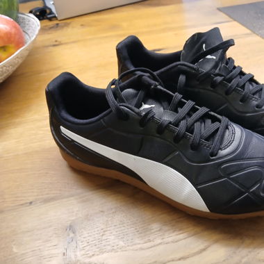 Puma Hallenschuhe Grösse 36