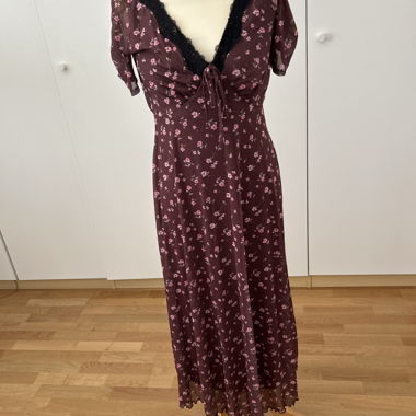 Abito da donna floreale bordeaux