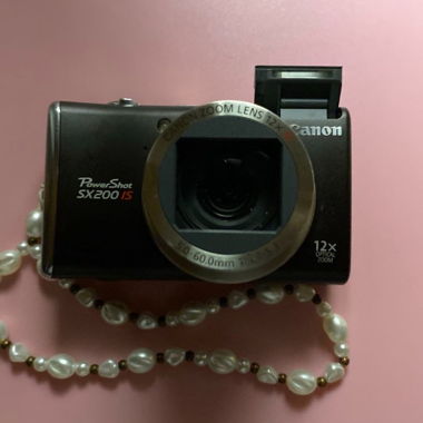 Canon Power Shot SX200 IS en très bon état Prix à discuter !