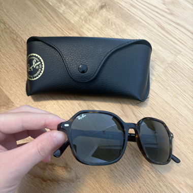 Ray-Ban Sunglasses RB2194