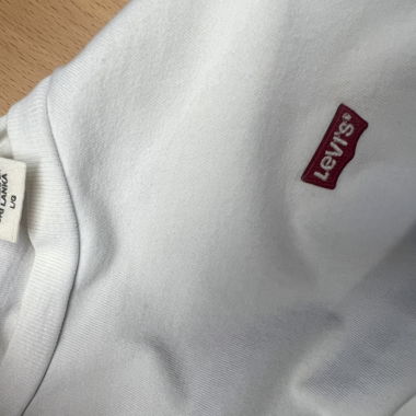 White Levis T-shirt