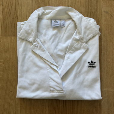 Maglia polo Adidas bianca oversize 
