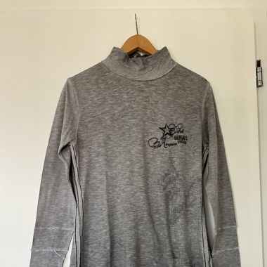 Top with glitter stones