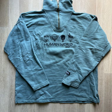 Human World Scandal Pullover Green