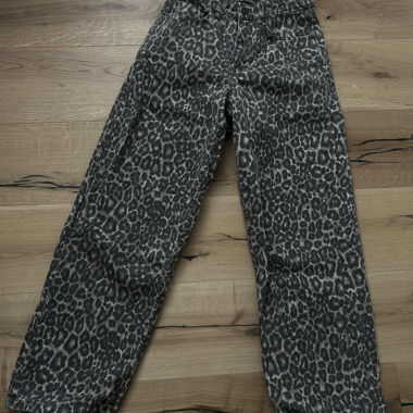 Jeans imprimé léopard