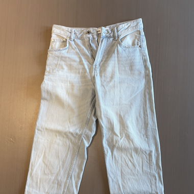 Mid Waist Jeans