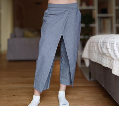 Zara blaue Stoffhose, Tulpenschnitt