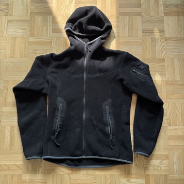Arc'teryx Fleece-Kapuzenjacke M Schwarz