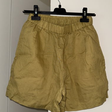 Shorts en lin MUJI vert olive