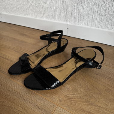 Black sandals