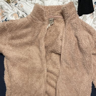 flauschiges Jäckchen