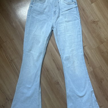 jeans évasés bleu clair