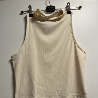 top beige