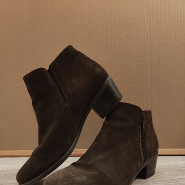 Chelsea-Boots mit kleinem Absatz