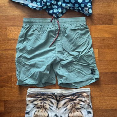 Set da 3 pantaloncini da bagno per bambini