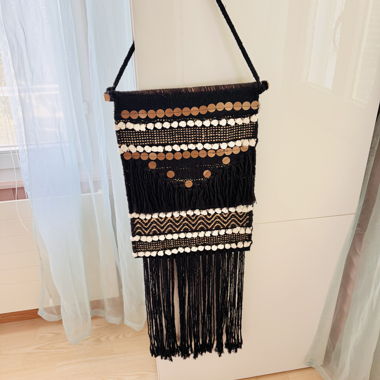 Macramé wall hanging