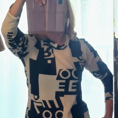 Fantasiemuster-Pullover schwarz/weiss