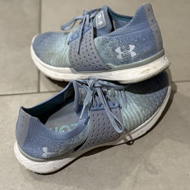 Under Armour Sneakers