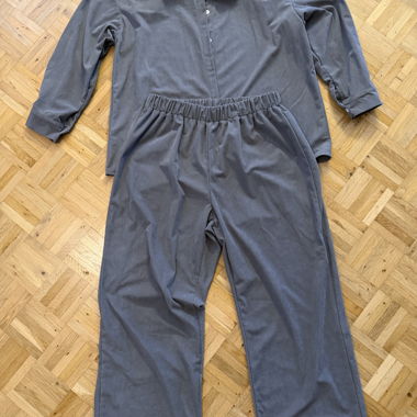 Ensemble gris